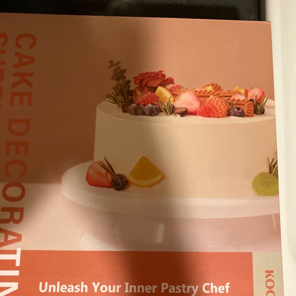 NWT Cake Decorating Supplies